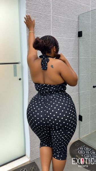 Clara, escort in Lomé, Togo